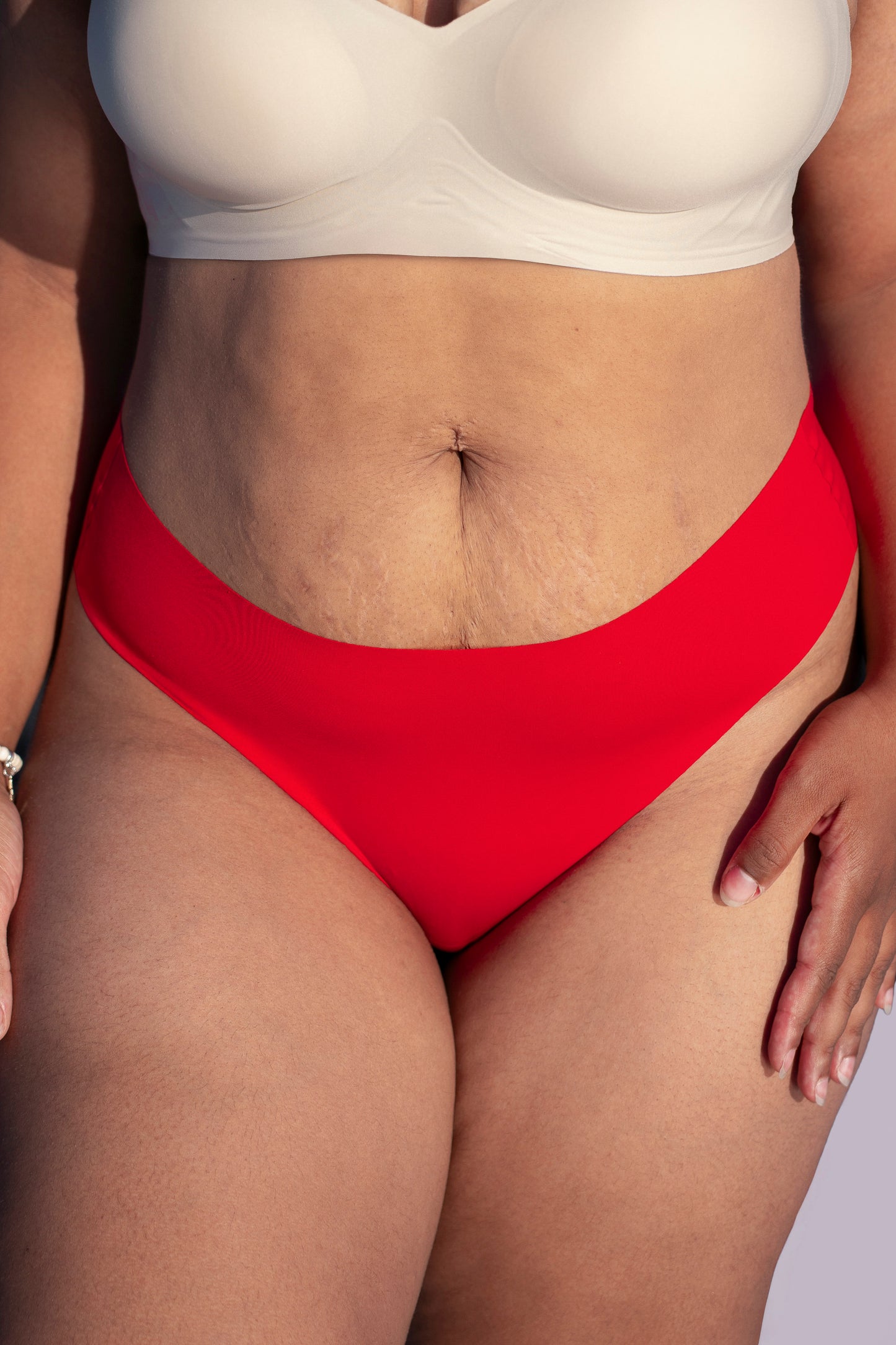 Majtki brazylijskie bezszwowe SCULPT RED